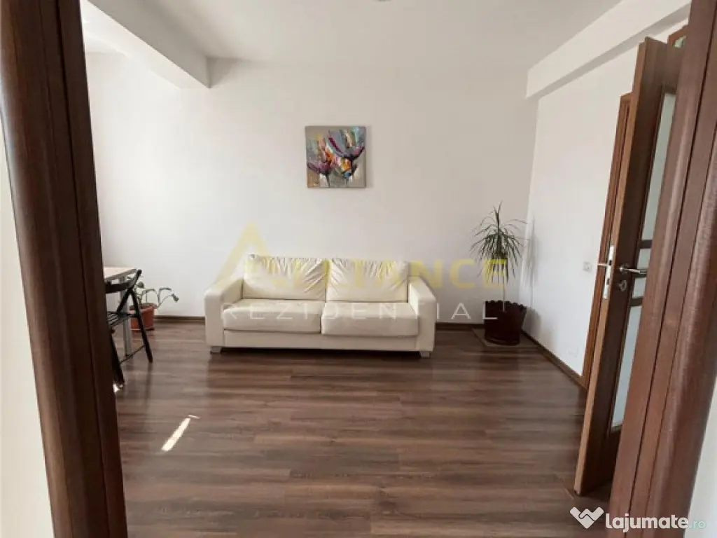 Apartament 3 camere de – 58 mp – etaj 3/3 – pret 10... 