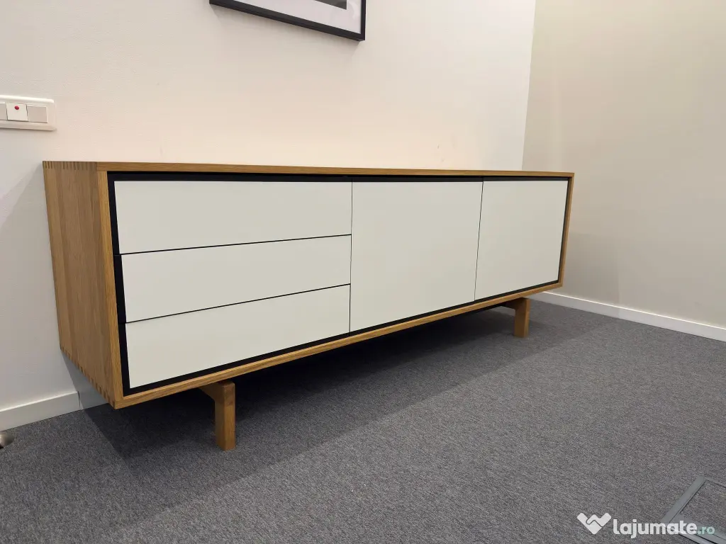 Comoda Steelcase noua birou/sala de meeting 