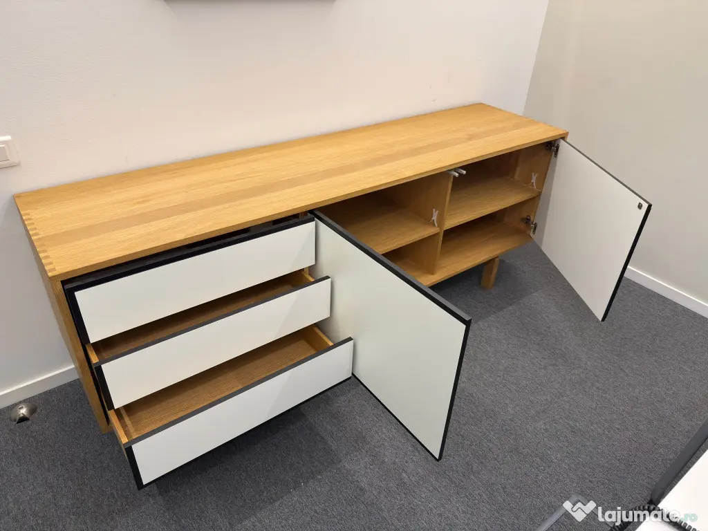 Comoda Steelcase noua birou/sala de meeting 