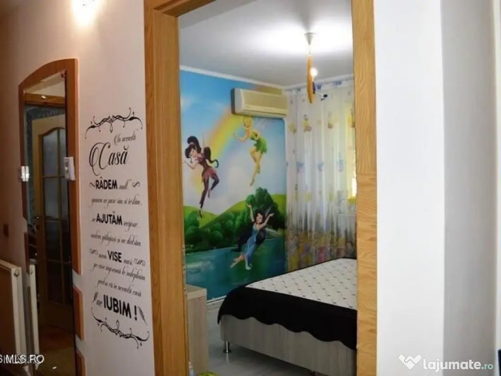 Eremia - Nord, 2 camere, decomandat, etaj 1, mobilat si u... 