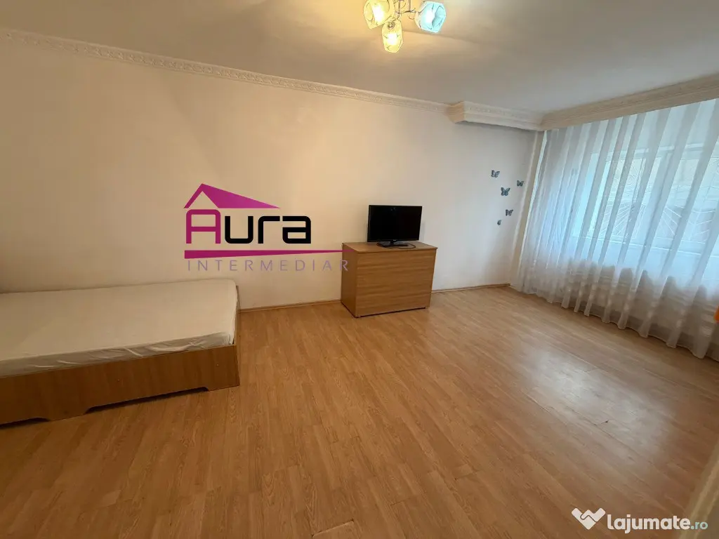 Inchiriez garsoniera confort 1 zona Piata Noua 