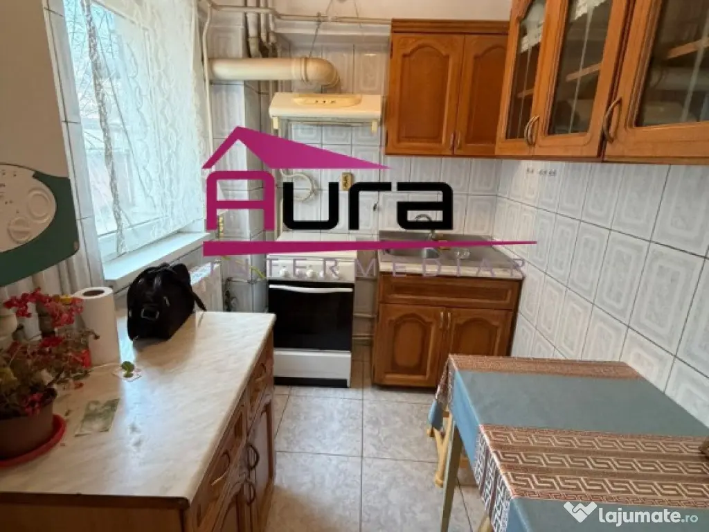 Inchiriez garsoniera confort 1 zona Piata Noua 