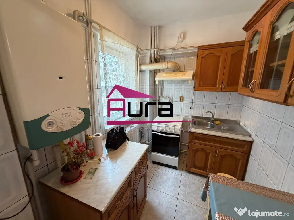 Inchiriez garsoniera confort 1 zona Piata Noua 