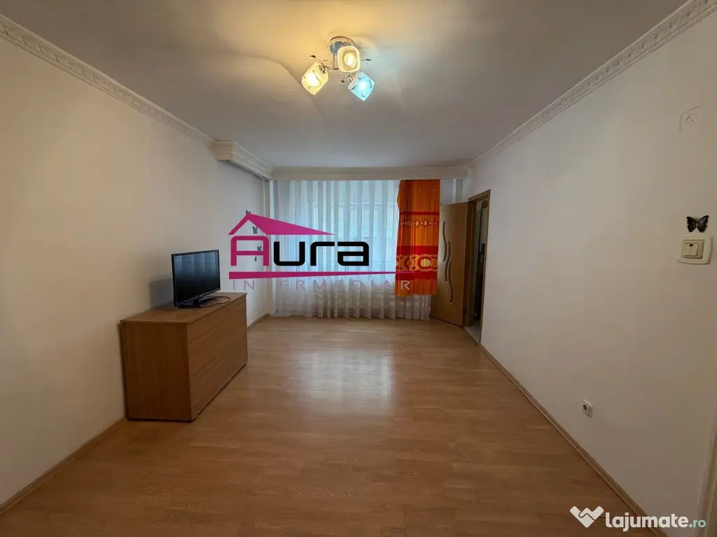 Inchiriez garsoniera confort 1 zona Piata Noua 