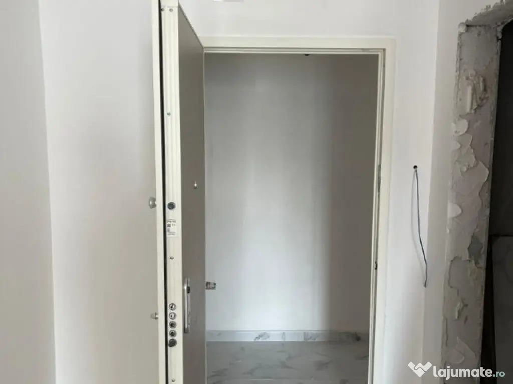 Mamaia Nord, Promenada, apartament de vanzare primul la mare 