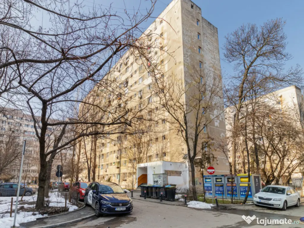 Garsoniera vis-a-vis de Parcul Moghioros 