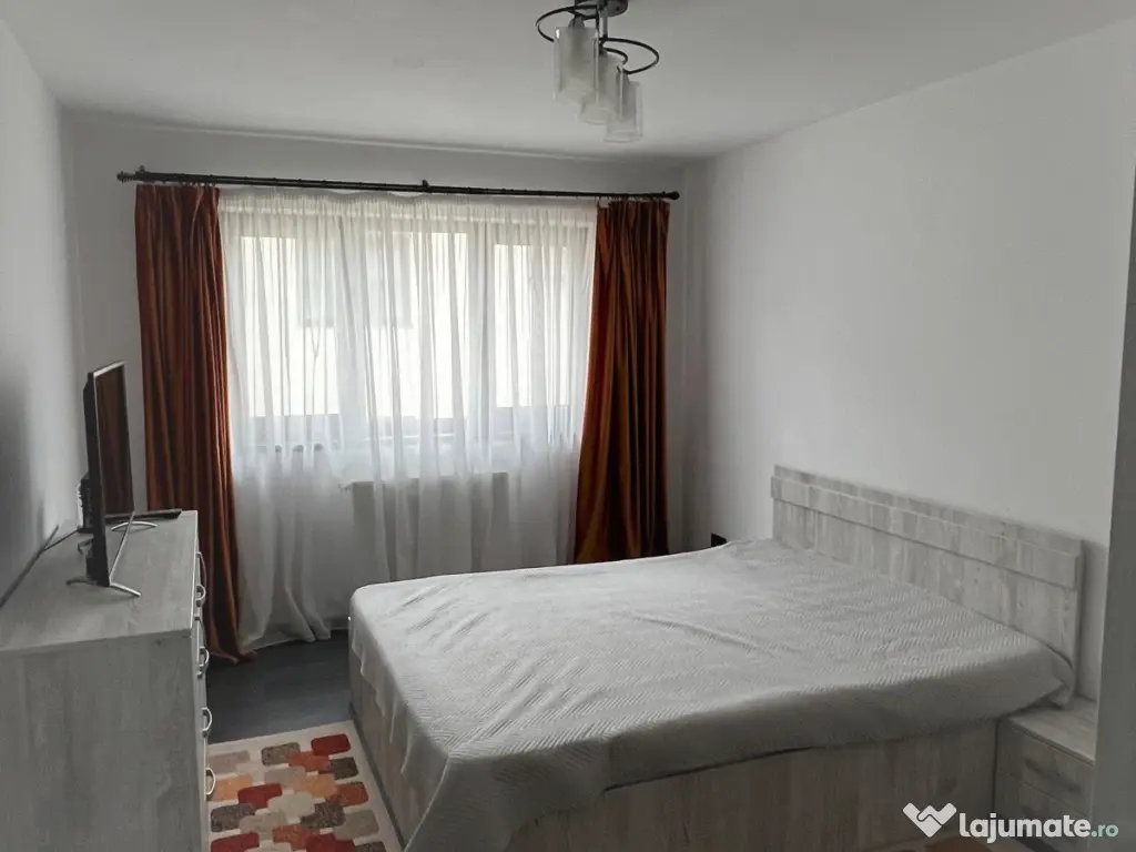 Apartament cu 3 camere Selimbar central