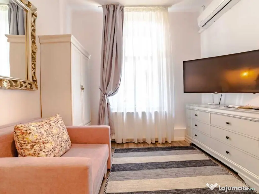 Apartament Cu 2 Camere, Centrul Orașului – La Doar Cativa 