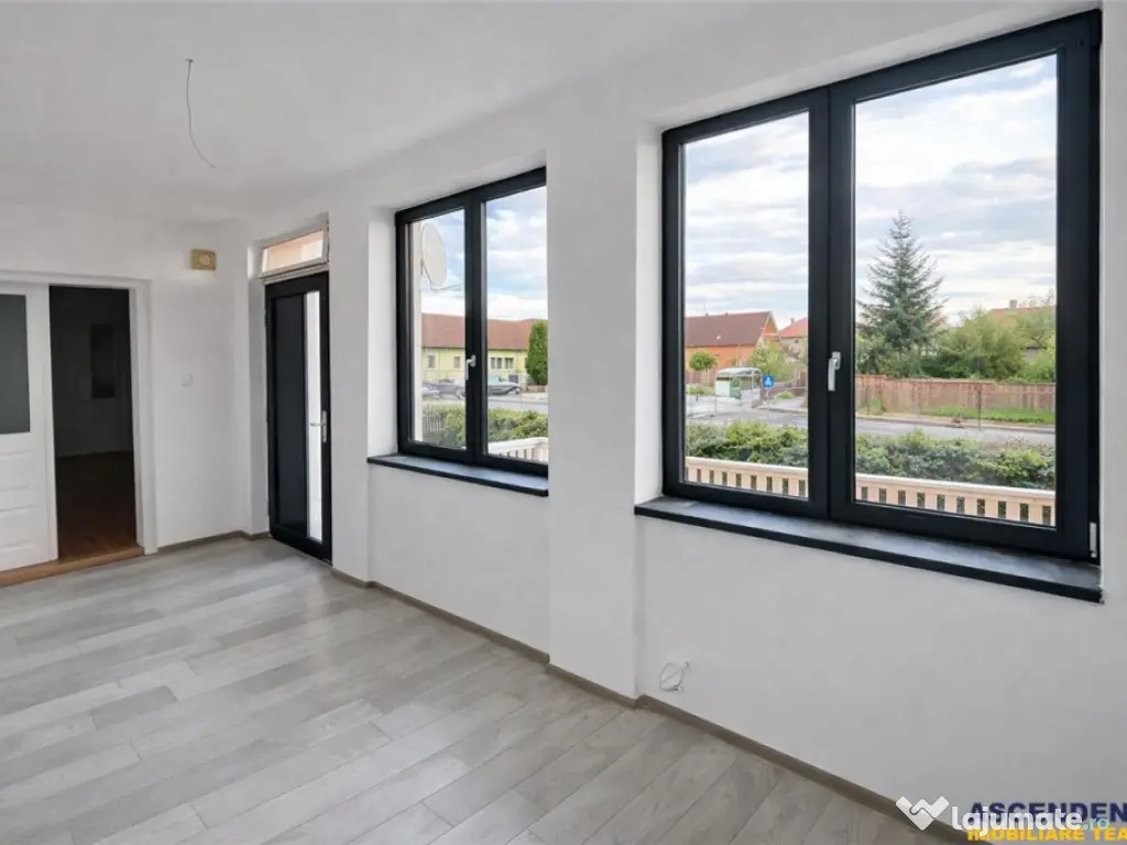 TUR 3D!In areal apreciabil,particulara casa cu 680 mp teren, 