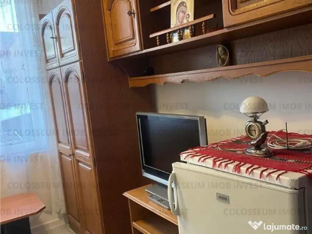 Colosseum; Camera cu baie mobilat utilat renovat Astra Orizont 