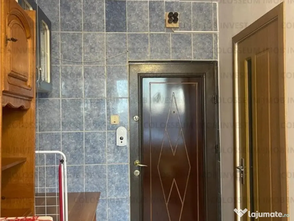 Colosseum; Camera cu baie mobilat utilat renovat Astra Orizont 