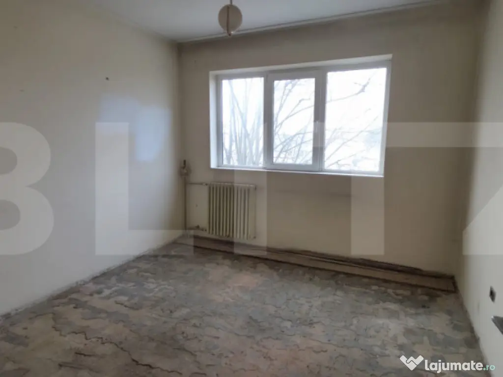 Apartament 2 camere ,strada Democratiei 