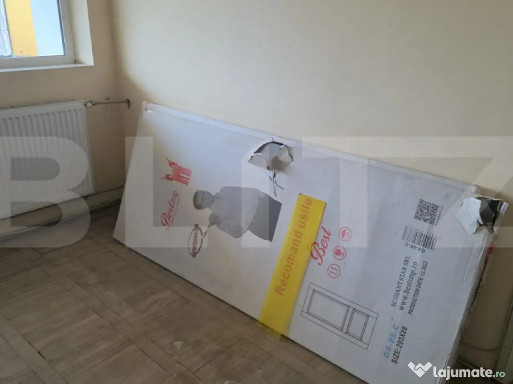 Apartament 2 camere ,strada Democratiei 