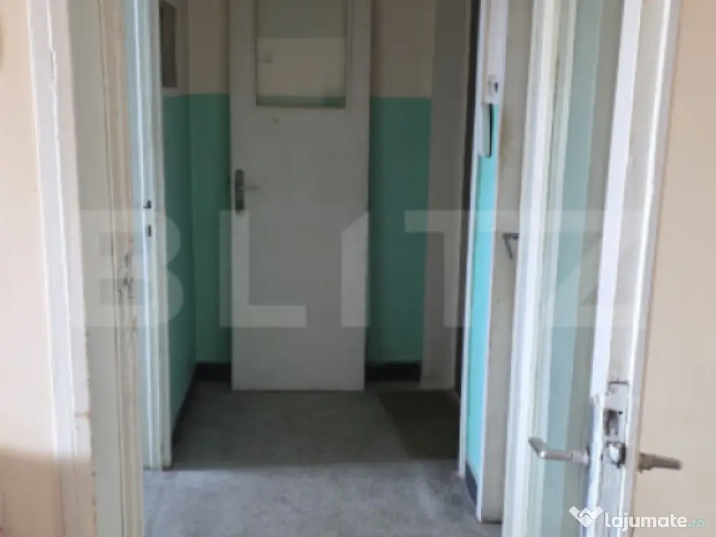 Apartament 2 camere ,strada Democratiei 