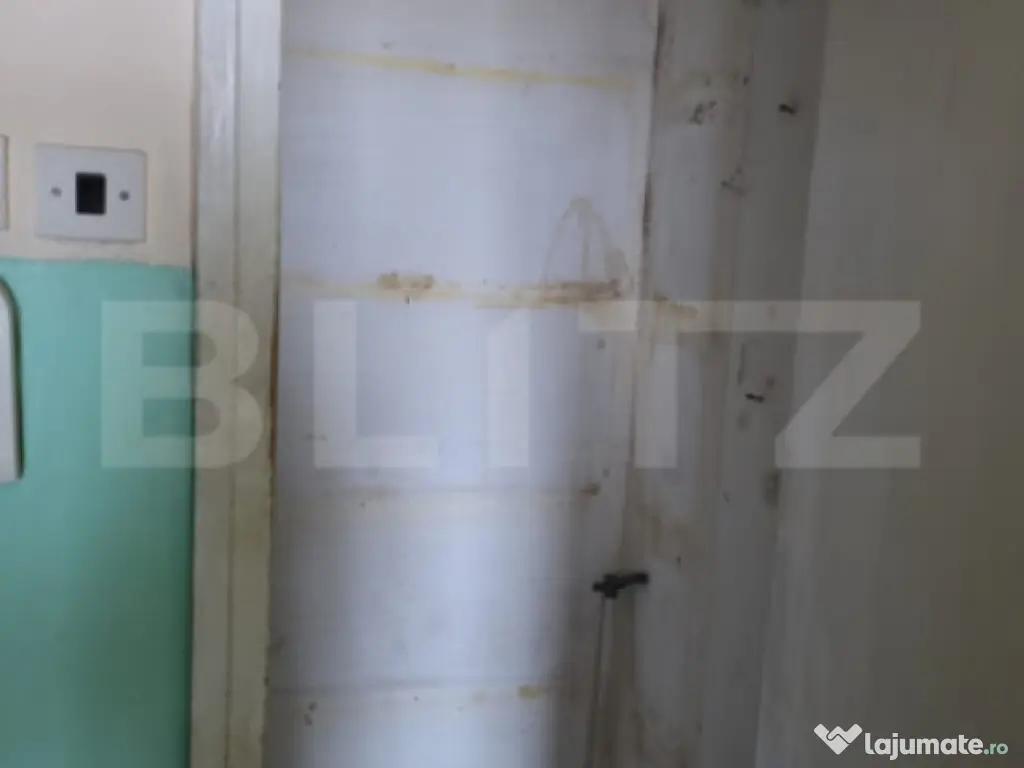 Apartament 2 camere ,strada Democratiei 