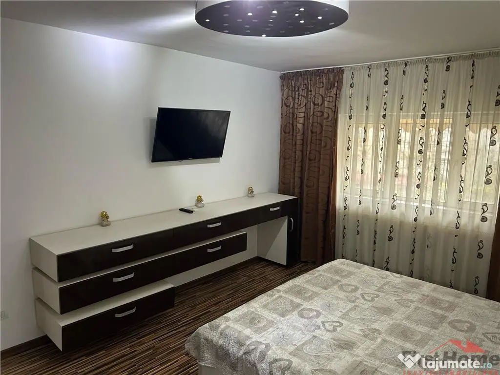 Ap 2 cam transformat in 3, etaj 2, renovat, ultracentral, Pi 