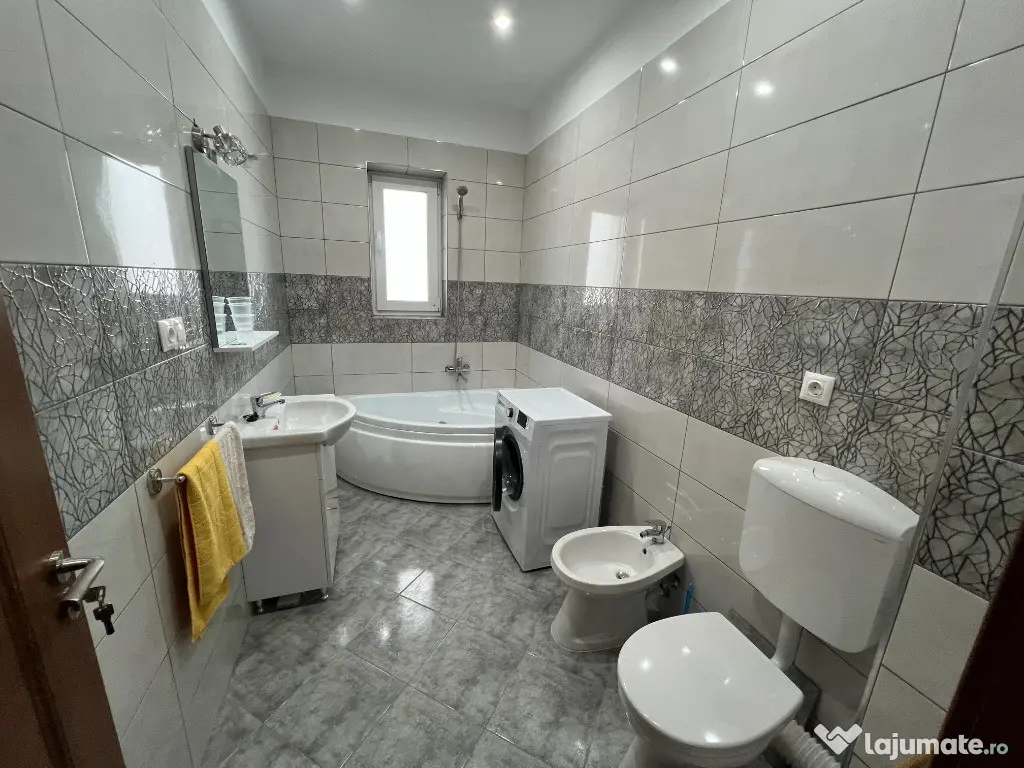 Apartament 2 camere decomandat, recent renovat – zona Mihai Viteazul 