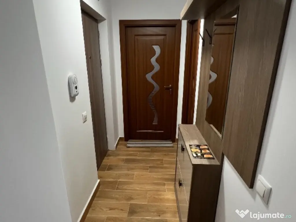 Apartament 2 camere decomandat, recent renovat – zona Mihai Viteazul 