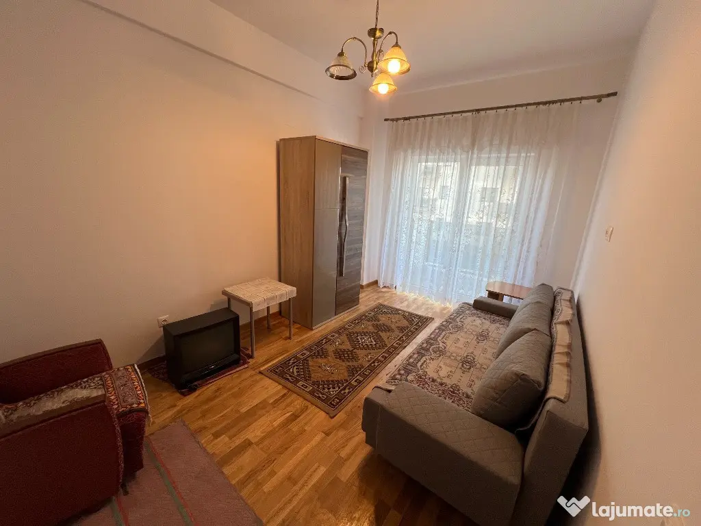 Apartament 2 camere decomandat, recent renovat – zona Mihai Viteazul 