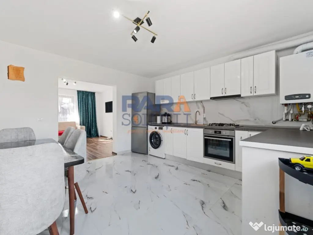 Casă nouă - 2800 mp teren 