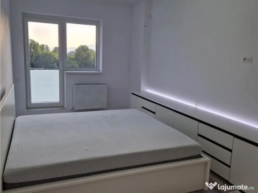 Decomandat, 2 terase, 2 locuri parcare, Tractorul, Vivamus 