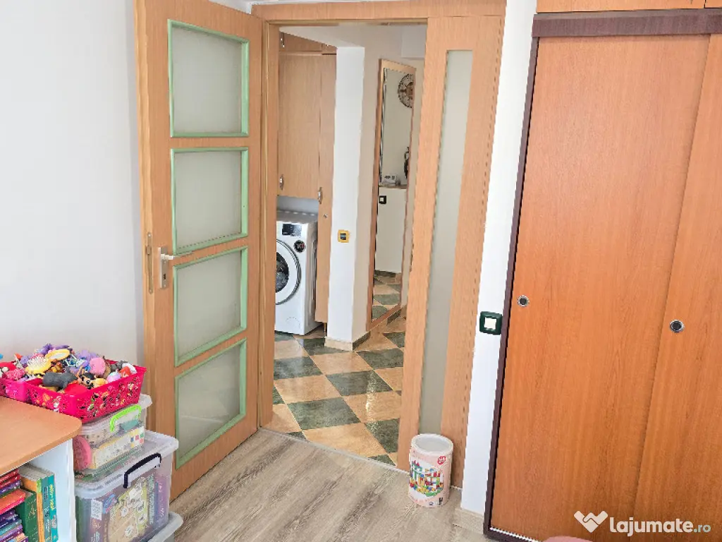 Vand apartament cu 3 camere decomandat in Deva, Netun, et 3, mobilat 