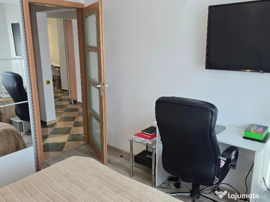 Vand apartament cu 3 camere decomandat in Deva, Netun, et 3, mobilat 