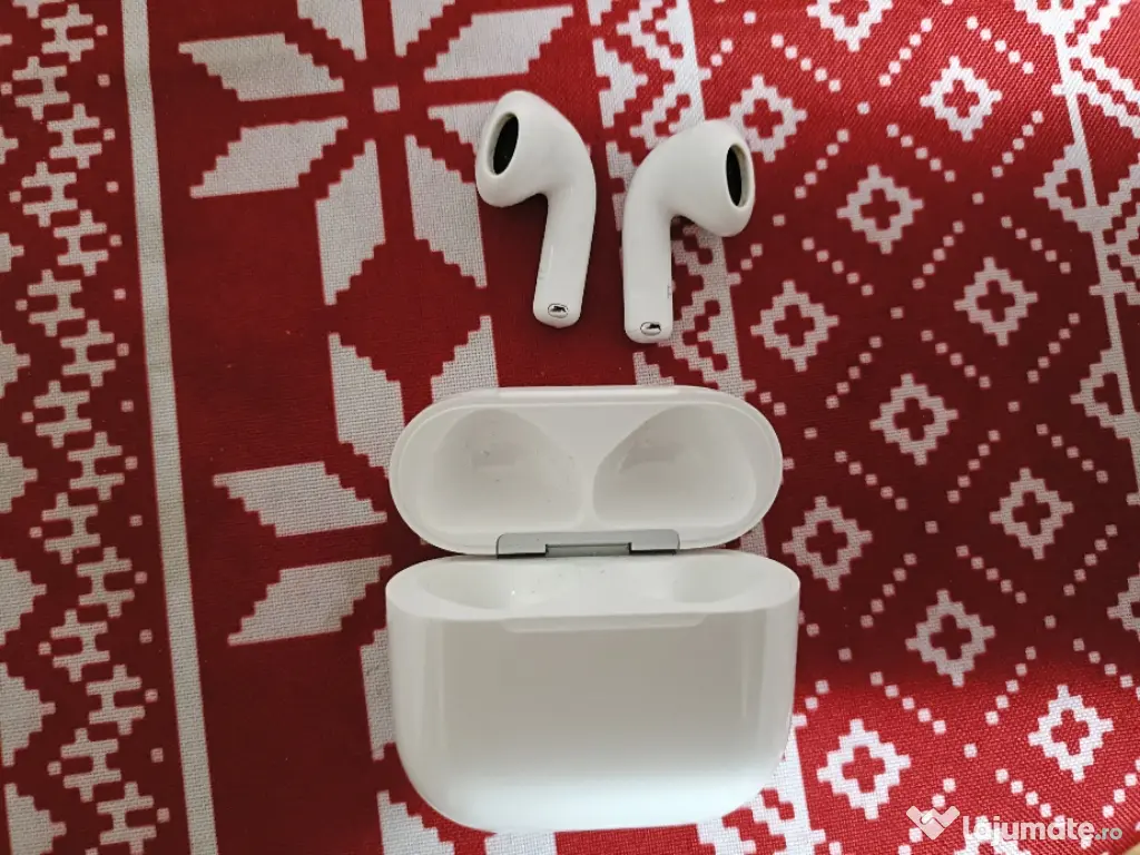 Căști Airpods Generația 4 