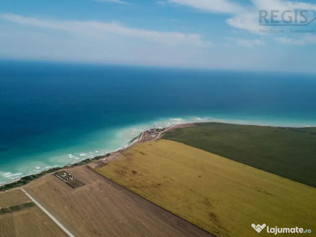 Teren extravilan in prima linie a plajei Tuzla 