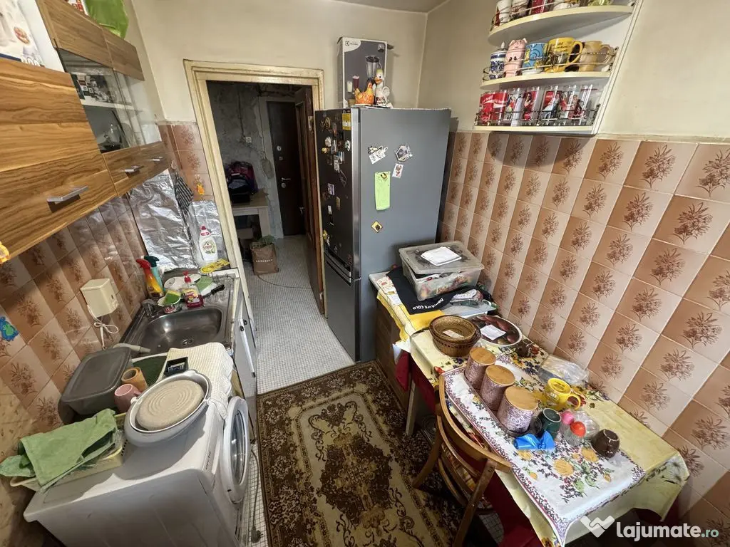 Apartament 3 camere zona Abator 