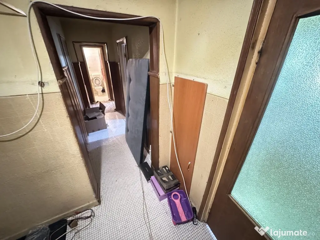 Apartament 3 camere zona Abator 