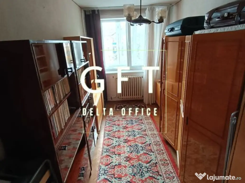 Apartament 3 camere,decomandat,2 balcoane,et. 4,Bdul Decebal 