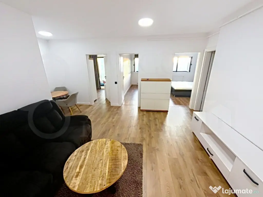 3 camere, garaj, balcon, complex Seasons - Frunzisului 