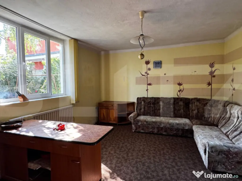 Casă de închiriat, 600 mp, zonă Centrală - Alba Iulia