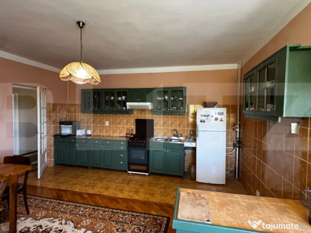 Casă spațioasă de închiriat în zonă ultracentrală, zo 