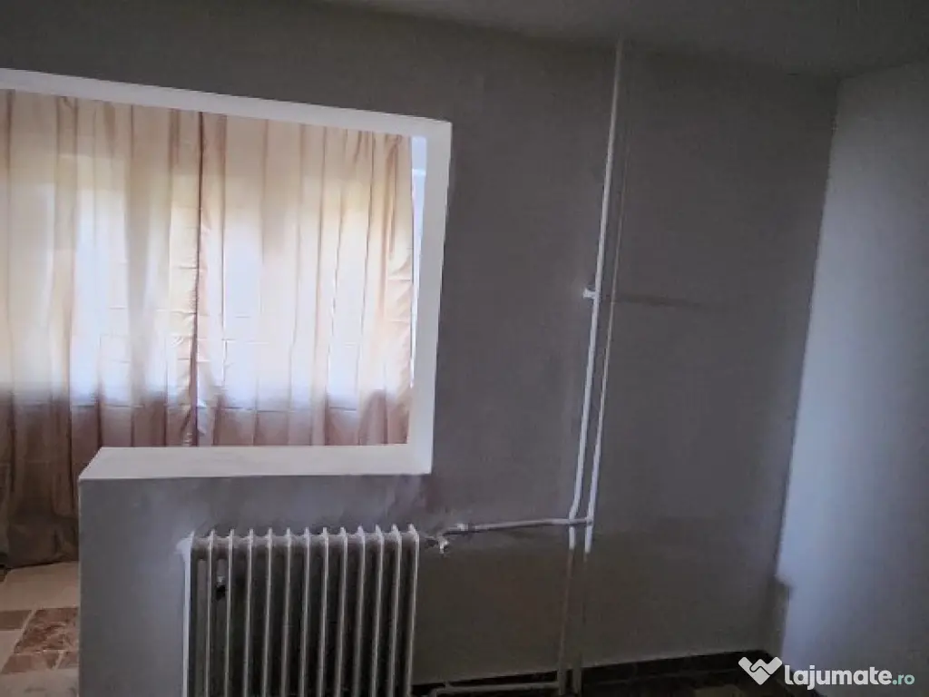 Apartament 3 camere 1 Mai 