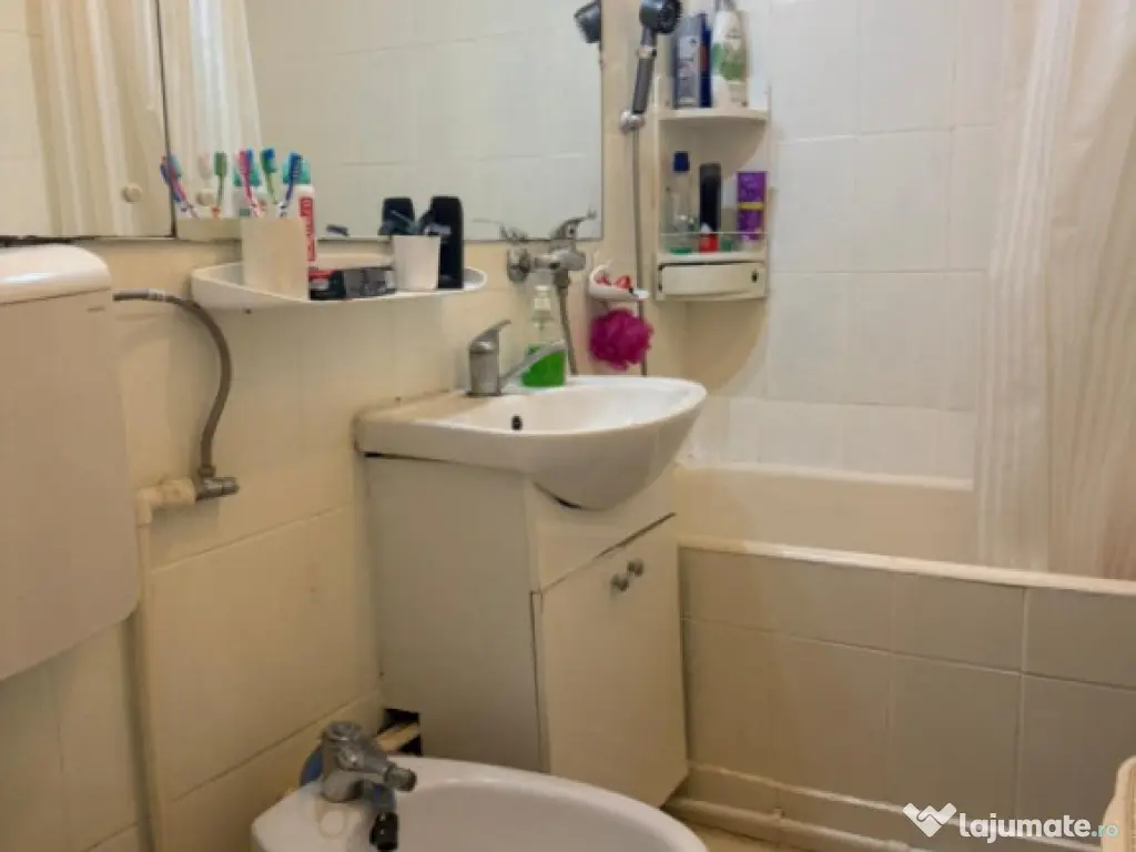 Apartament 3 camere, 61.93 mp, zona Ultracentral 