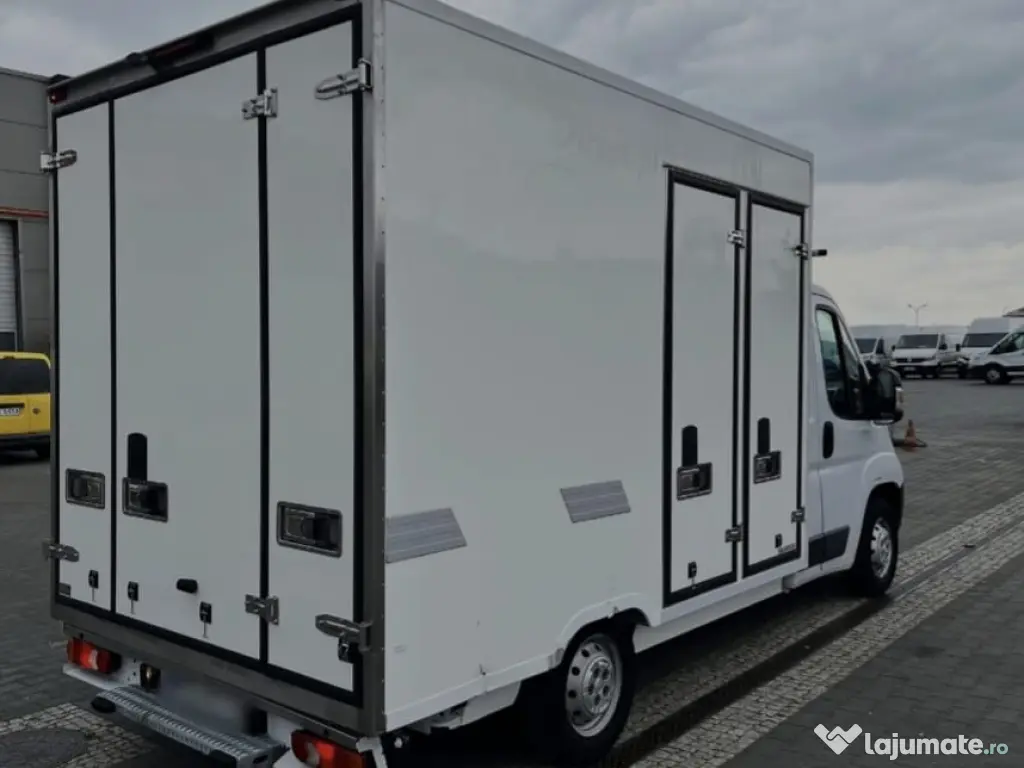 Inchiriez duba frigorifica 