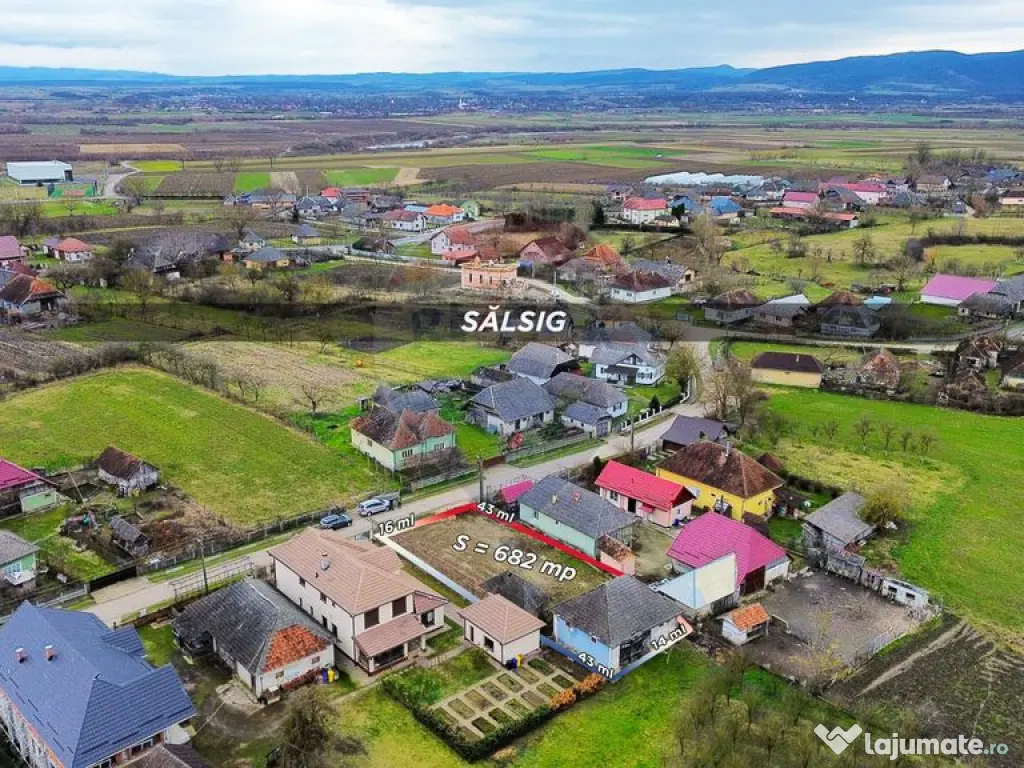 Constructie de caramida cu 3 camere de vânzare in centru... 