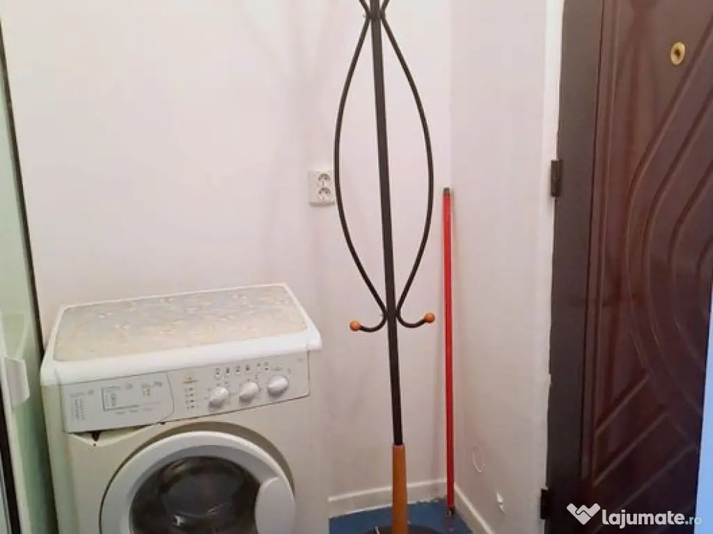 De inchiriat - garsoniera Micro 38, N-uri, 220 euro 