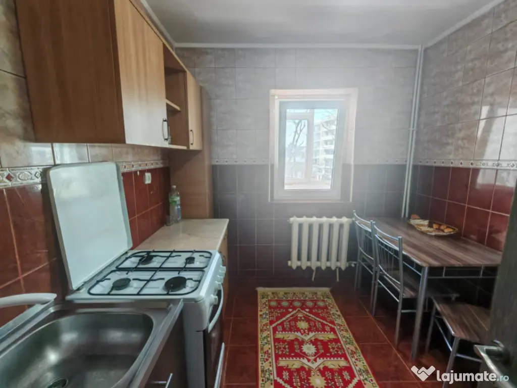 Apartament 2 camere, situat in zona Dacia 