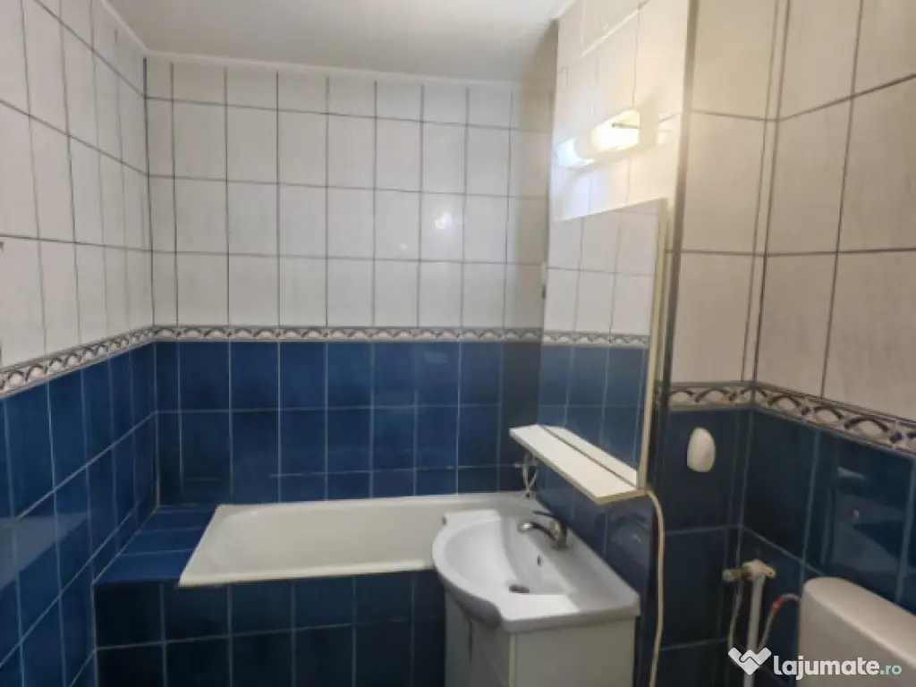 Apartament 2 camere, situat in zona Dacia 