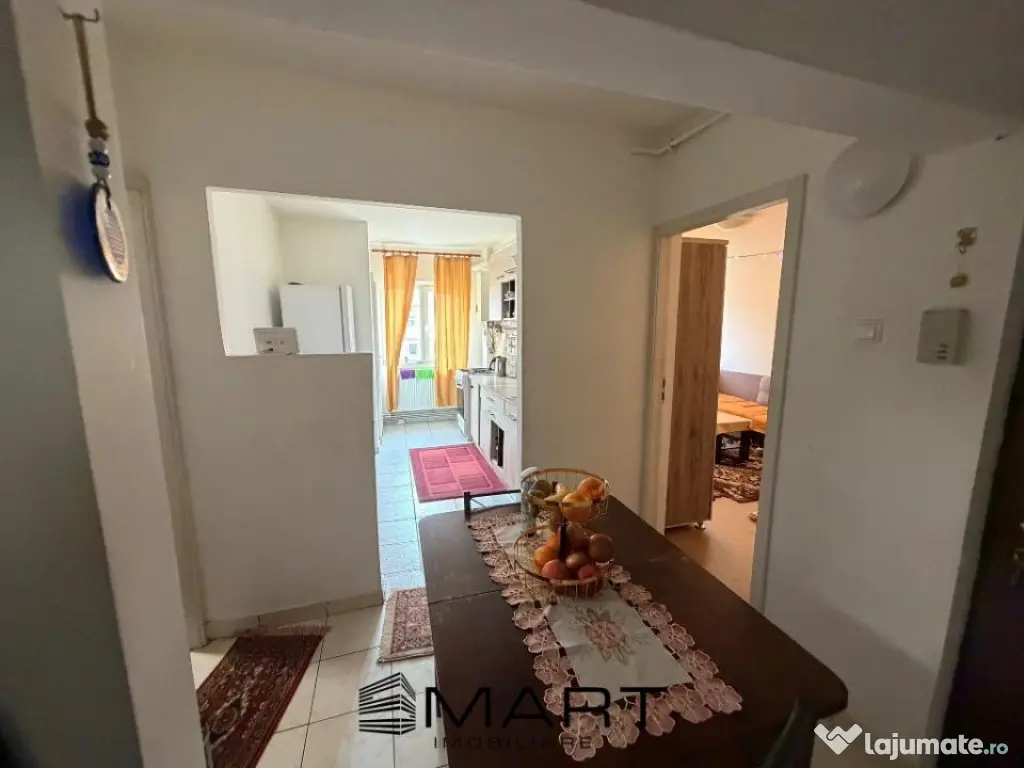 Apartament 2 camere decomandate zona Strand 