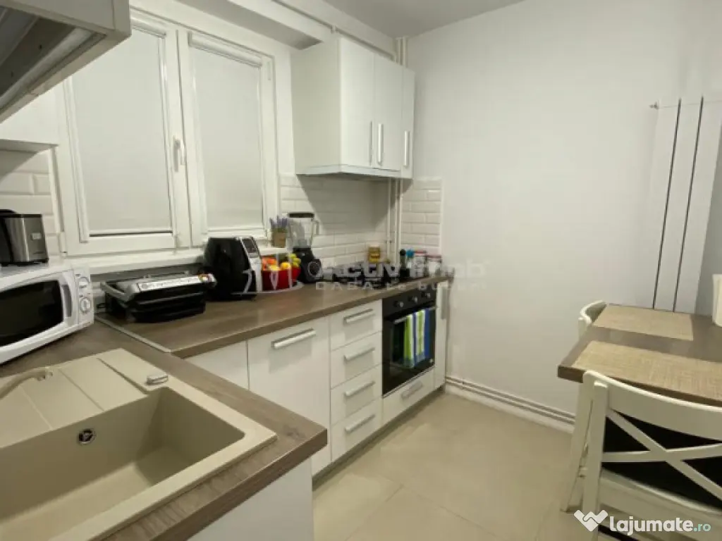 2 camere - 3 min Mall Plaza - centrala- AC- mobilat si utila 