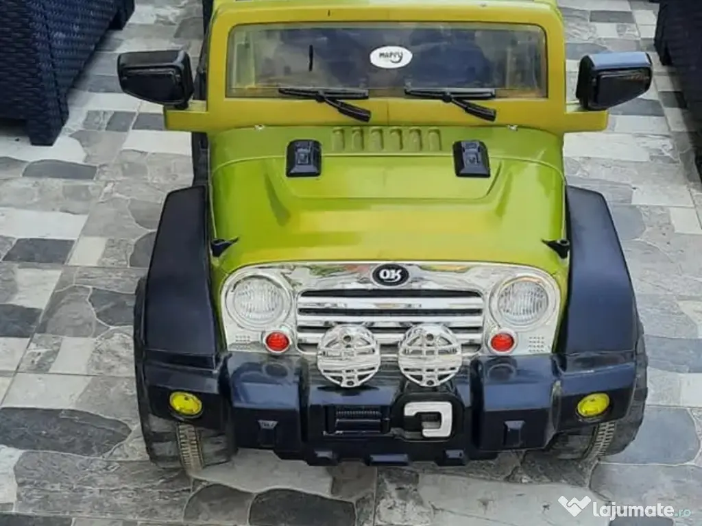 Vând mașina electrică copii 4x4 