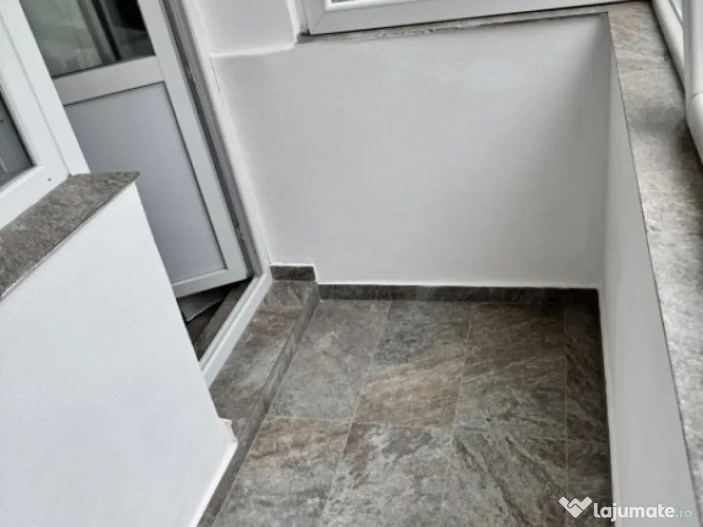 Apartament 2 camere, 39 mp, zona Craiovita Noua-Racheta reno 