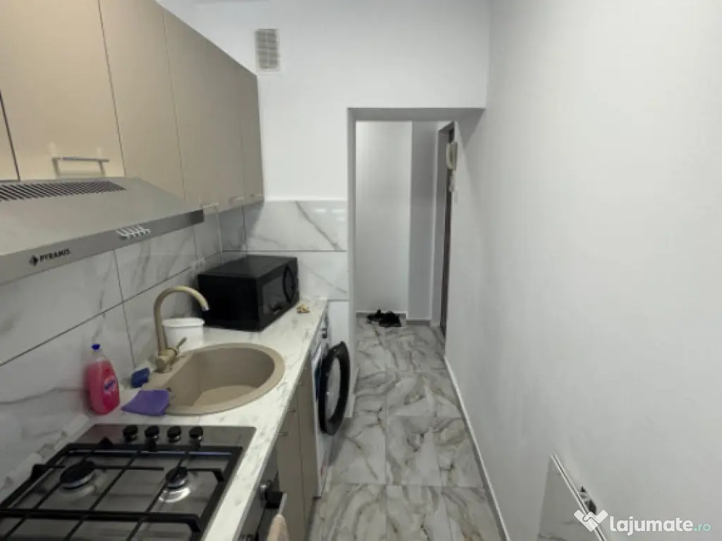 Apartament 2 camere, 39 mp, zona Craiovita Noua-Racheta reno 
