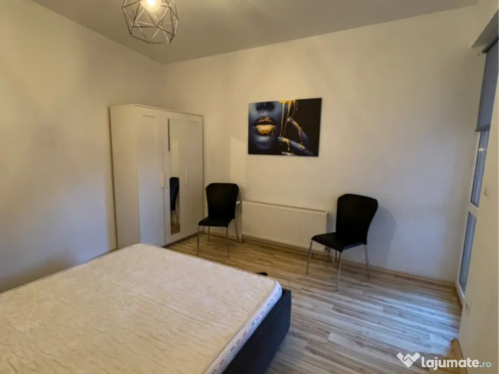 Inchiriez apartament 2 camere LUX Sinaia 