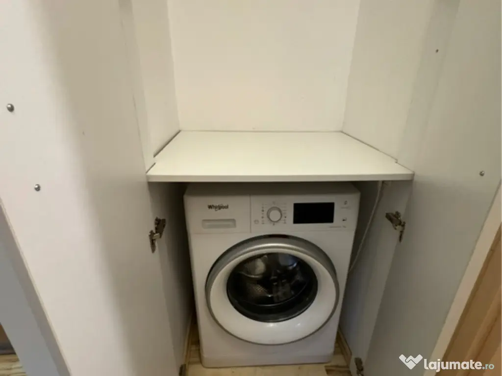 Inchiriez apartament 2 camere LUX Sinaia 