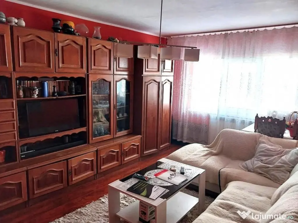 Apartament 2 Camere Decomandate | Etaj 1 | Zona Piața Centrală 